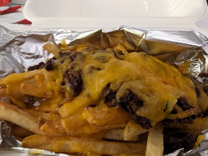 77 Burger Picture 10