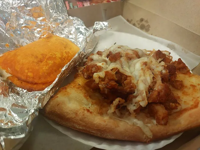 Justino's Pizza Picture 5