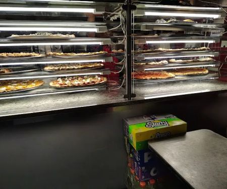Tustina's Pizzeria