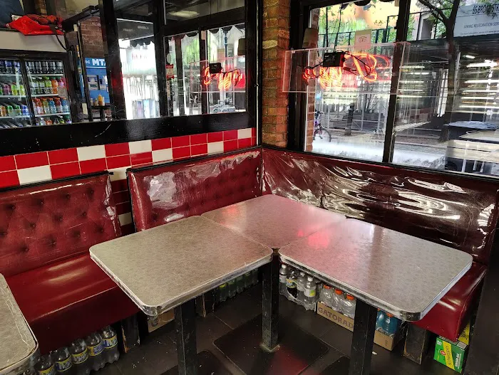 Tustina's Pizzeria Picture 2