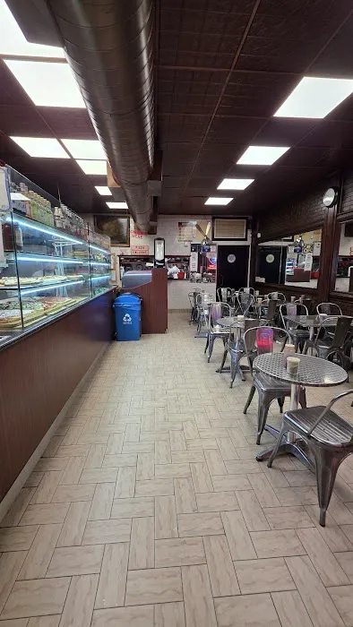 Famous Ben's Pizza Picture 9
