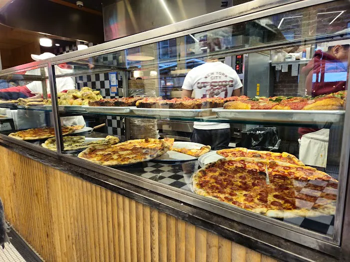 Upside Pizza Picture 8