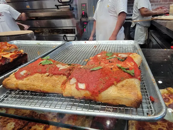 Upside Pizza Picture 9