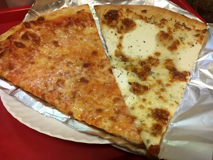 DaVinci Pizzeria & Restaurant Picture 5