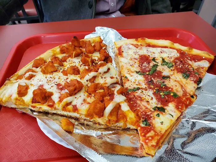 DaVinci Pizzeria & Restaurant Picture 3