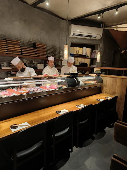 Blue Ribbon Sushi Picture 9