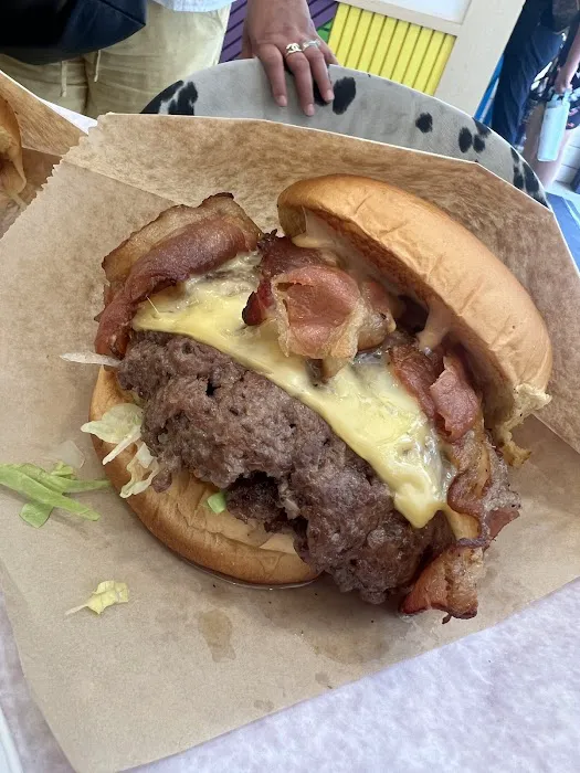 Burger By Day Picture 2