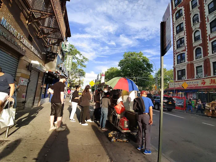 Young Xinjiang BBQ cart Picture 2