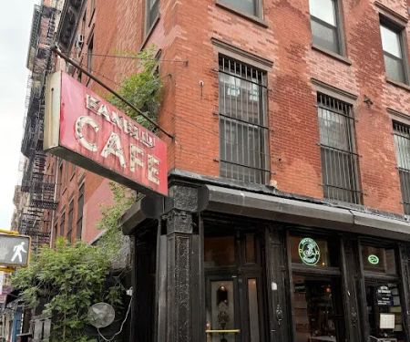 Fanelli Café