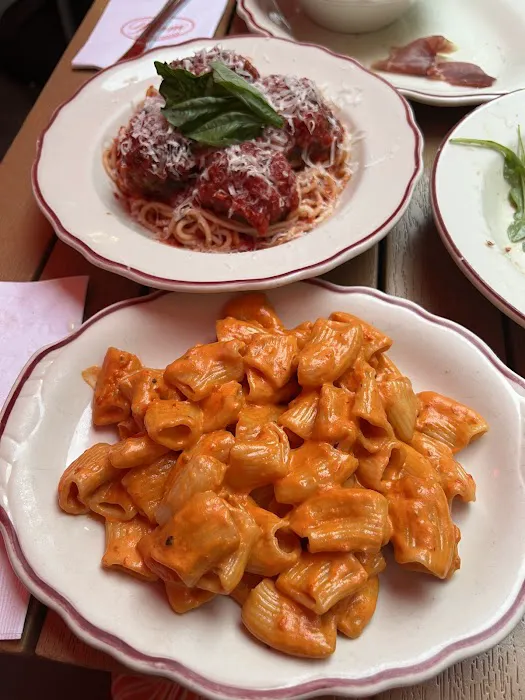 Parm Mulberry Street Picture 5