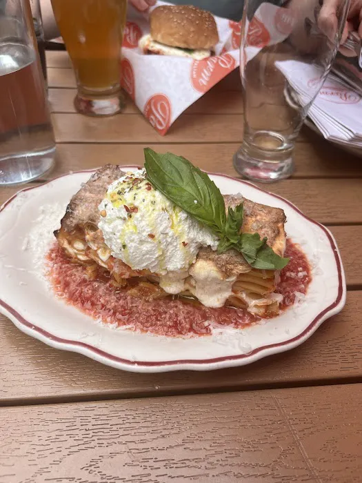 Parm Mulberry Street Picture 9