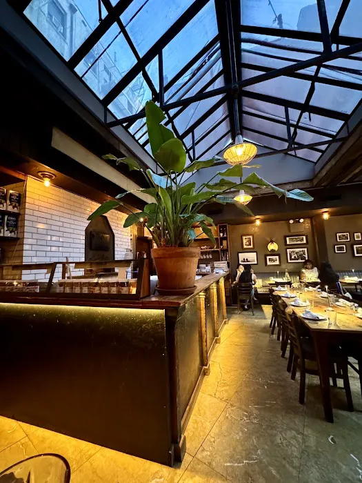 Emporio Picture 4