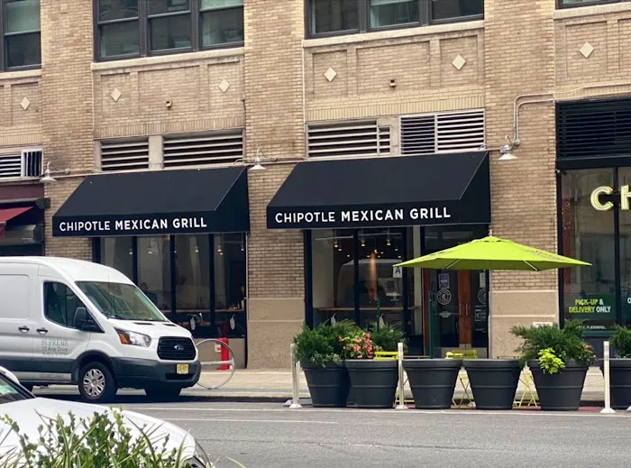 Chipotle Mexican Grill Picture 3