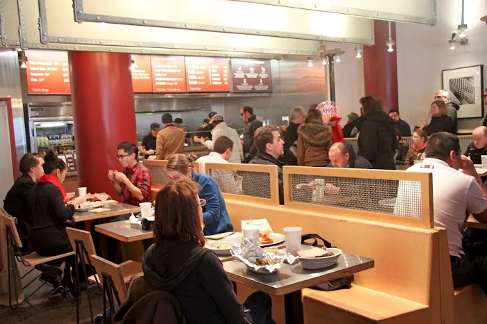 Chipotle Mexican Grill Picture 9