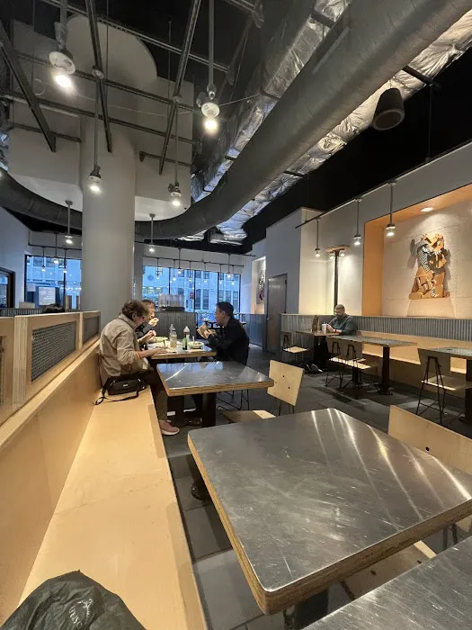 Chipotle Mexican Grill Picture 8
