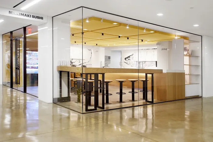 MakiMaki Sushi - 1 NY Plaza Picture 6