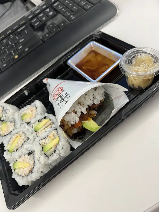 MakiMaki Sushi - 1 NY Plaza Picture 8