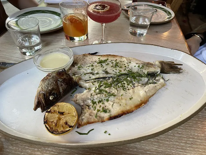 Lola Taverna Picture 9