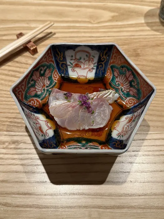 Sushi Ikumi Picture 9