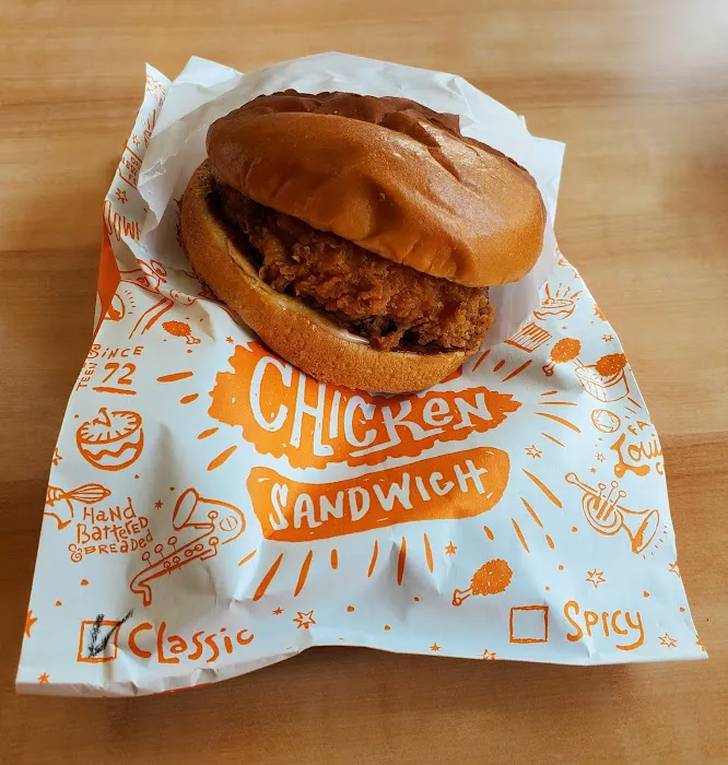 Popeyes Louisiana Kitchen Picture 2
