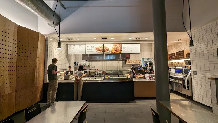 Chipotle Mexican Grill Picture 6