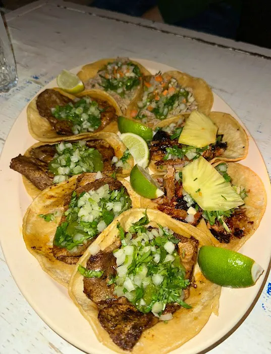 Tacombi Picture 9