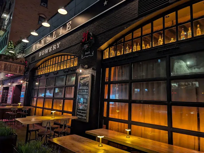 Ainslie Bowery Picture 7