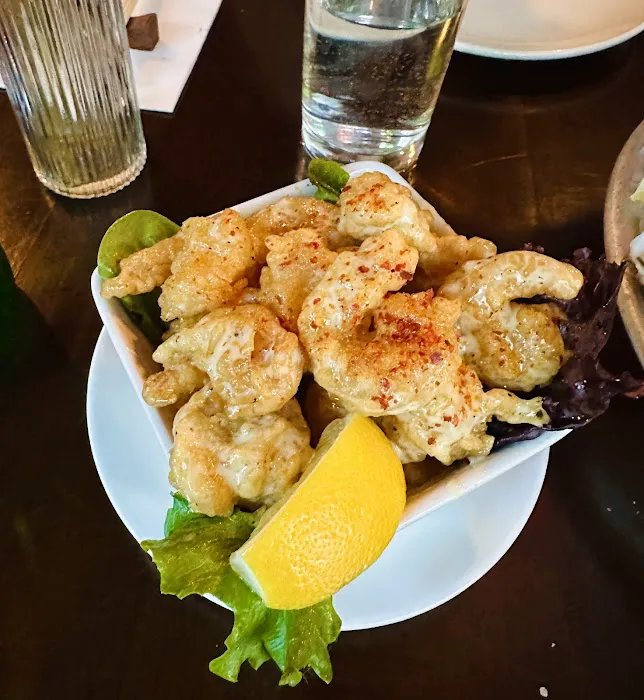 Ama Raw Bar West Village Picture 4