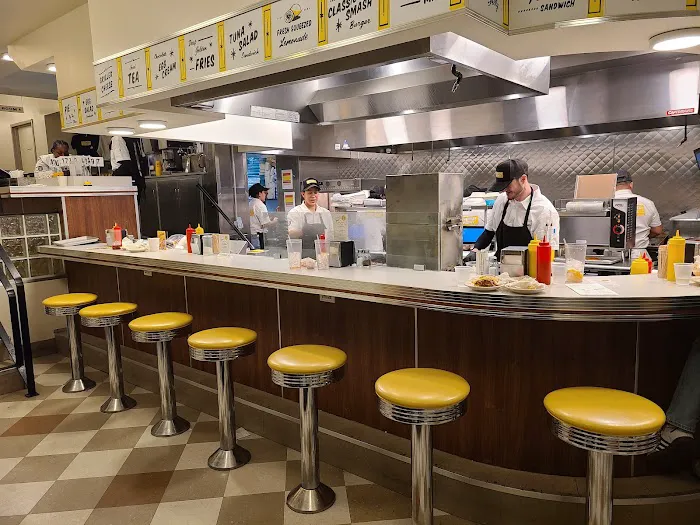 Hamburger America Picture 6