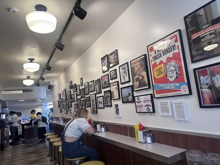 Hamburger America Picture 5