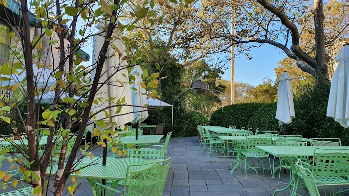 The Beer Garden Picture 4