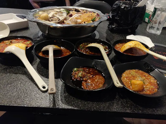 Hou Yi Hot Pot Picture 4
