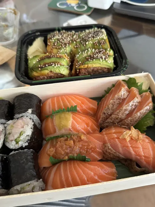 Sushi Hatsune Picture 2