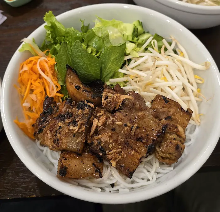 Phở Gà Vàng Picture 2