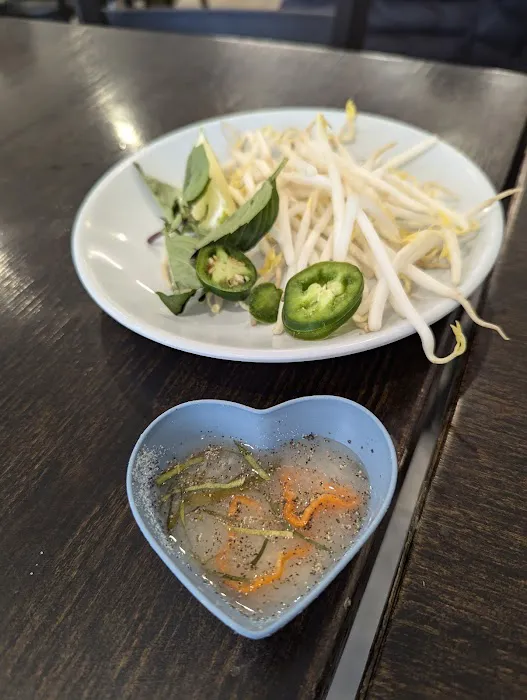 Phở Gà Vàng Picture 7