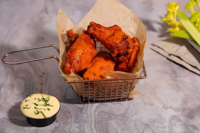 Gotham Wing Factory Picture 10