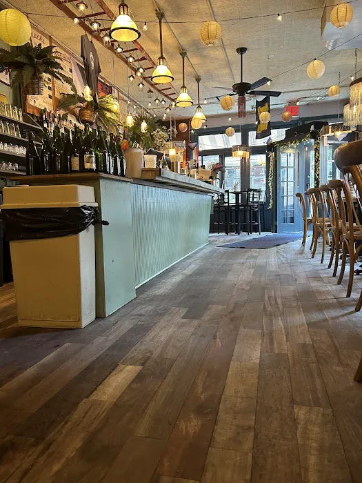 The Grey Dog - West Village Picture 4