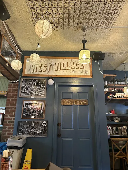 The Grey Dog - West Village Picture 6