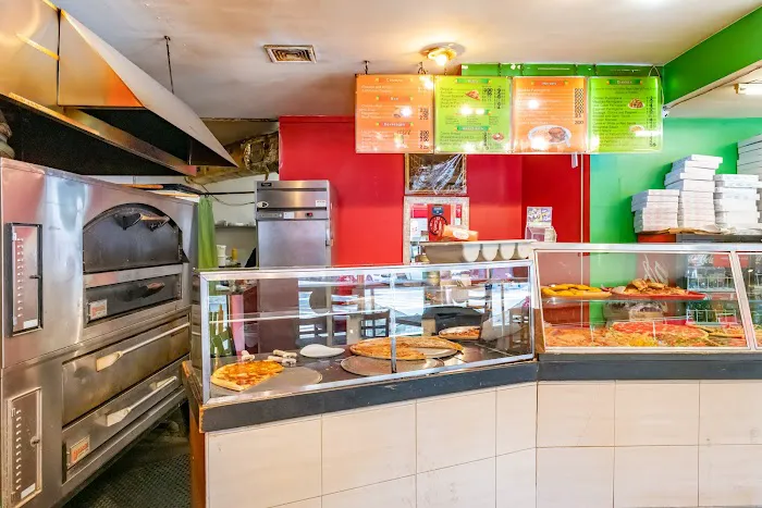 Rivoli Pizza II Picture 3
