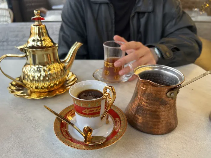Fatousha cafe & restaurant Picture 8
