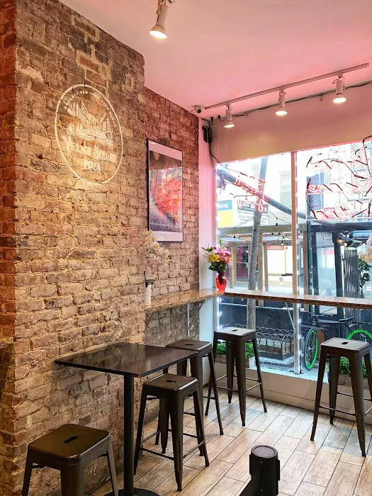Village Square Pizza - West Village Picture 8