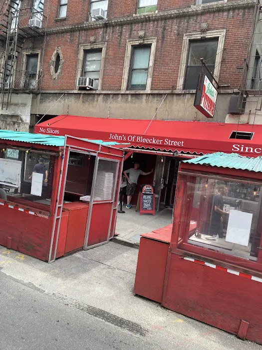 SluttyVegan Bleecker Picture 4