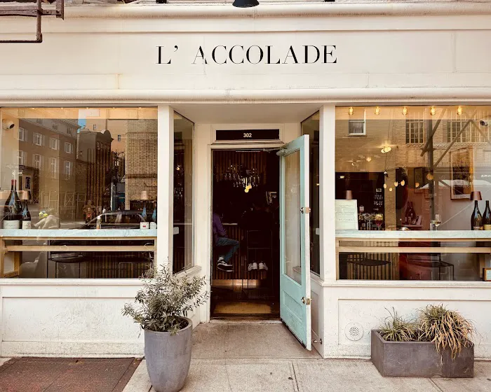 L'Accolade Picture 9