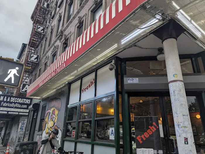 Williamsburg Pizza Lower East Side Picture 4