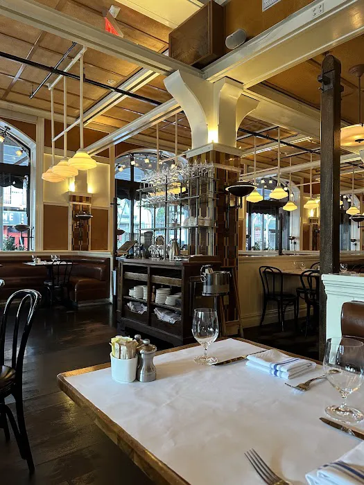 Lafayette Grand Café & Bakery Picture 9