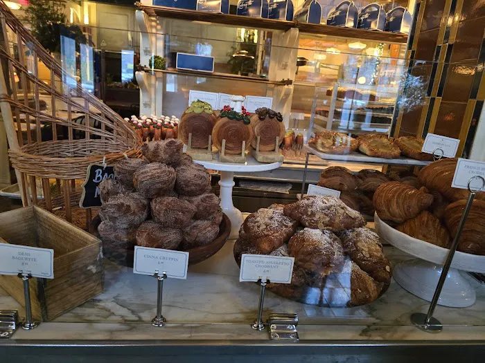 Lafayette Grand Café & Bakery Picture 7