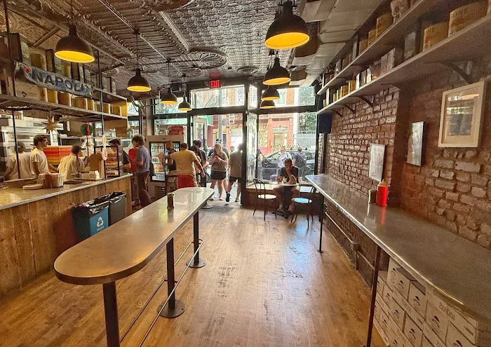L’industrie Pizzeria West Village Picture 1