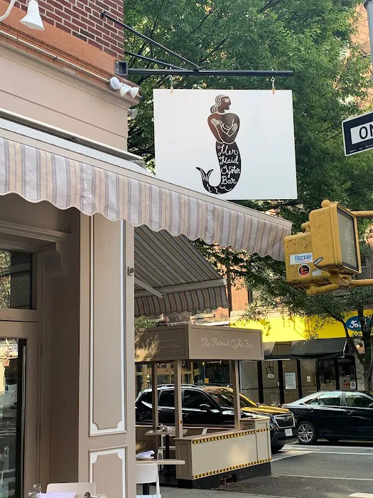 Mermaid Oyster Bar Picture 1