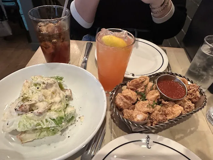 Mermaid Oyster Bar Picture 10