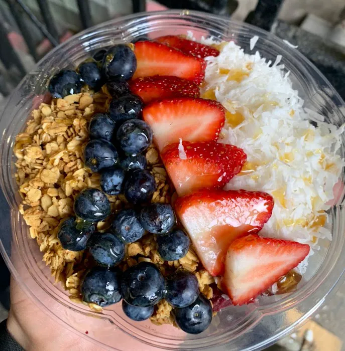 Baya Bar - Acai & Smoothie Shop Picture 1